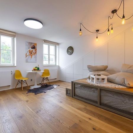 Luxurious, Charming Studio Perfect For Couples Praga Exterior foto