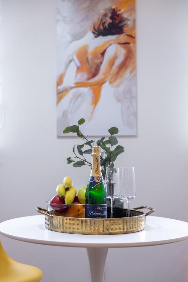 Luxurious, Charming Studio Perfect For Couples Praga Exterior foto